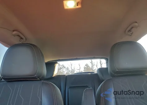 2019 Chevrolet Trax 1Lt z USA, uszkodzony, nr VIN KL7CJLSB2KB940346